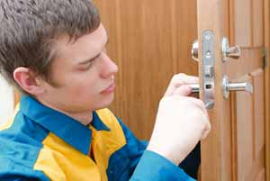 residential locksmith Edina